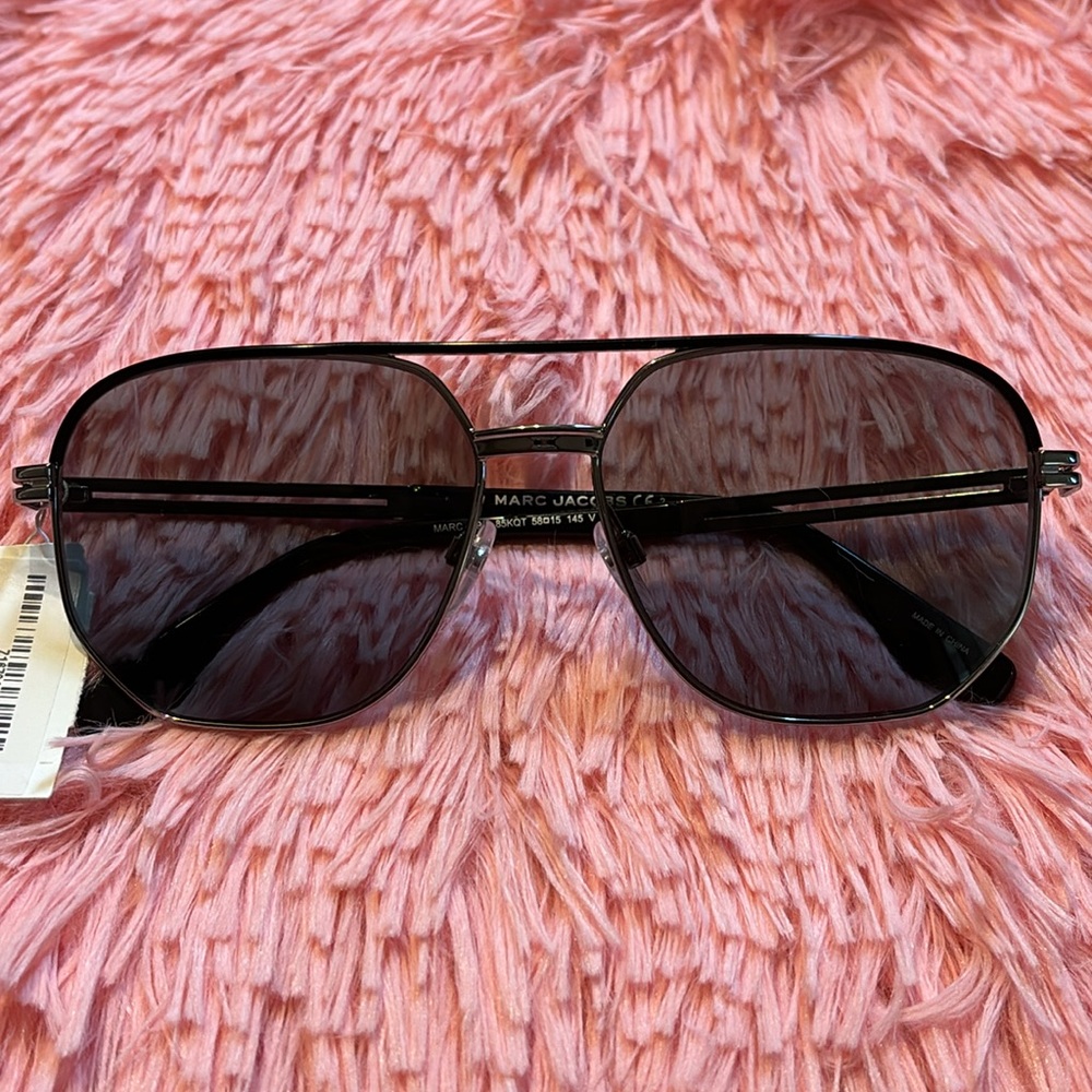 MARC JACOB SUNNIES